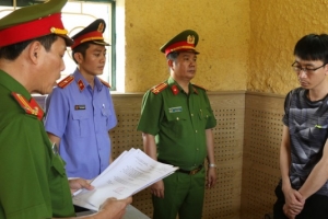Quảng Bình: Khởi tố một nhân viên ngân hàng chiếm đoạt 15 tỷ đồng