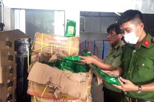 Hà Nội: Phát hiện gần 10 tấn nguyên liệu chế biến trà sữa không rõ nguồn gốc