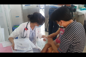 TP.HCM: Phòng GD&ĐT quận 2 báo cáo gì về vụ nhiều học sinh nhập viện?