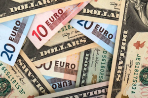 Tỷ giá ngoại tệ ngày 23/9: Đồng USD tiếp tục tăng, euro giảm khá mạnh