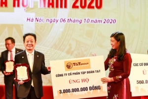 “Bầu Hiển” ủng hộ 5 tỷ đồng cho quỹ Vì người nghèo Thành phố Hà Nội