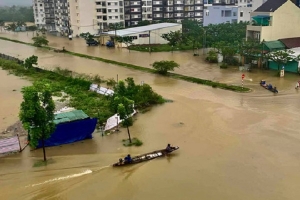 Thừa Thiên – Huế: Mực nước sông Hương chạm mốc báo động 4