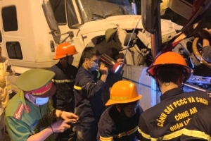 Nam hầm Hải Vân: Tai nạn giao thông đặc biệt nghiêm trọng 2 người chết, 20 người bị thương
