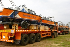 Tổng cục Dự trữ nhà nước: Khẩn trương xuất cấp trang thiết bị dự trữ hỗ trợ miền Trung ứng phó với bão lũ