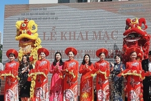 Hà Nội: Khai mạc Hội chợ hàng Việt Nam được người tiêu dùng yêu thích