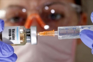 Nga đang phát triển vắcxin ngừa virus SARS-CoV-2 dạng nhỏ giọt hoặc xịt
