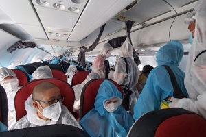 Đưa gần 290 công dân Việt Nam từ Malaysia về nước an toàn