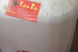 Bệnh viện Bạch Mai cảnh báo về loại rượu vừa gây chết người