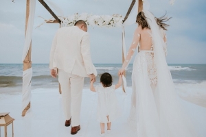 Tan chảy trước những bộ ảnh cưới ngọt ngào tại "thiên đường đảo Ngọc"