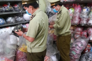 Thu giữ hơn 1.000 chiếc mũ bảo hiểm giả nhãn hiệu Nón Sơn