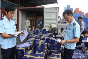 Ngành Hải quan bắt giữ 882 vụ buôn lậu trong một tháng