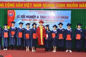 Tổ chức lễ bế giảng và trao bằng tốt nghiệp cử nhân đợt 2 cho 135 sinh viên Học viện Cán bộ TPHCM
