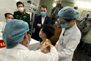 Một số người tiêm vaccine Covid-19 đầu tiên của Việt Nam có phản ứng nhẹ
