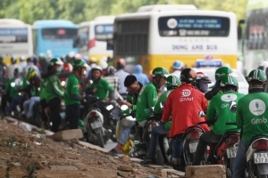 Grab, Go-Viet thu thêm phụ phí đặt xe dịp Tết Nguyên đán