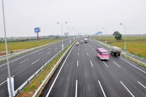 Bãi bỏ bộ máy Quỹ bảo trì đường bộ nhưng vẫn thu phí