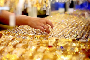 Giá vàng tăng mạnh ngày Thần tài