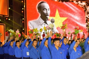 Cầu truyền hình “Ánh sáng niềm tin” kỷ niệm 90 năm thành lập Đảng Cộng sản Việt Nam”