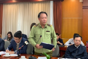 Đừng bất chấp mọi giá để kinh doanh: Khẩu trang dùng rồi cũng được thu gom để bán lại