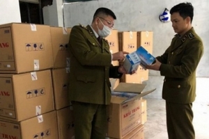 Hà Nội: Thu giữ 100.000 chiếc khẩu trang y tế không rõ nguồn gốc