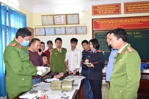 Ninh Bình: Bắt giữ đối tượng vận chuyển 12 bánh heroin