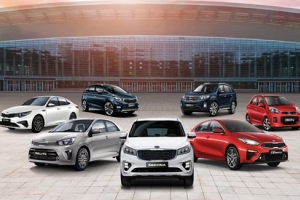 Kia Sedona, Kia Quoris giảm 50 triệu đồng trong tháng 2