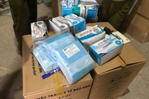 TP. HCM: Phát hiện kho chứa 1 triệu khẩu trang y tế không rõ nguồn gốc