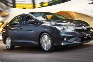 Loạt ô tô giá dưới 500 triệu tiếp tục giảm sâu