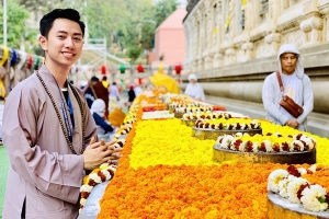 Gặp gỡ chàng trai “nặng tình” trên đất Phật