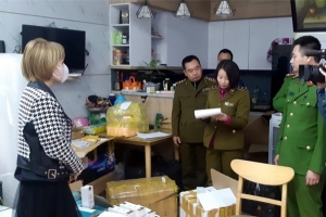 Hà Nội: Thu hàng nghìn sản phẩm mỹ phẩm, TPCN không đủ điều kiện lưu hành