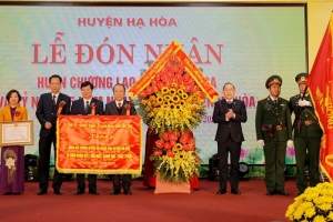 Hạ Hòa (Phú Thọ) đón nhận Huân chương Lao động hạng Ba và kỷ niệm 25 năm tái lập huyện