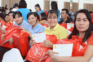 Bình Dương: Tổ chức đón tết an toàn, tiết kiệm, đầy đủ
