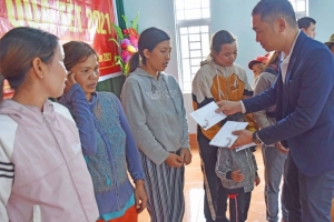 Gia Lai: Ấm lòng người nghèo ngày Tết Nguyên đán