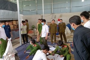Thanh Hóa: Phát hiện vụ làm giả chất tẩy rửa, nước giặt cực lớn