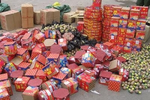 Bình Phước: Bắt giữ đối tượng vận chuyển trái phép 113 kg pháo các loại