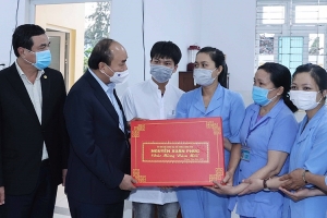Thủ tướng Nguyễn Xuân Phúc thăm, chúc tết tại Trung tâm Bảo trợ xã hội tỉnh Quảng Nam