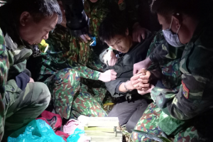 Nghệ An: Bắt giữ đối tượng vận chuyển 8 bánh heroin