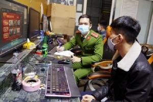 Quảng Ninh: 7 người chơi game trong vùng dịch phải cách ly tập trung tự trả phí