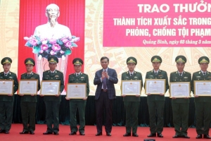 Quảng Bình: Trao thưởng cho các cá nhân, tập thể về thành tích chống tội phạm ma túy