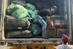 Đà Nẵng: Phát hiện xe container chất đầy túi xách, giày không rõ nguồn gốc