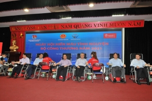 Cán bộ công nhân viên chức Bộ Công Thương hiến tặng 276 đơn vị máu