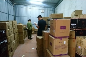 QLTT Hà Nội: Đột kích “kho hàng” thu giữ hơn chục nghìn sản phẩm mang nhãn hiệu BIBOP