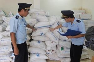 Bắt giữ 1.500 kg đường kính trắng do Thái Lan sản xuất, không có hóa đơn chứng từ