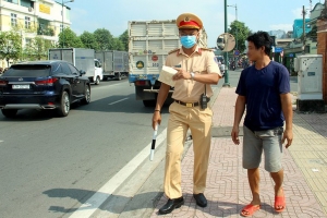 TPHCM: Tăng cường triển khai cao điểm xử lý xe quá khổ giới hạn, quá tải trọng