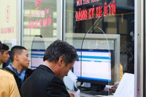 Điều cần biết khi nộp lệ phí trước bạ ô tô, xe máy?