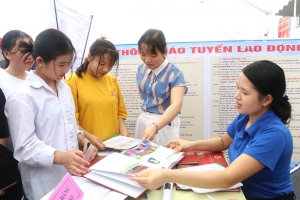 Phú Thọ: Khai mạc sàn giao dịch việc làm huyện Thanh Sơn năm 2021