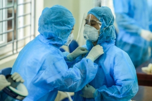 Hà Nội: Phát hiện 2 ca dương tính SARS-CoV-2