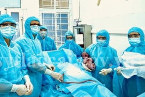 Lào Cai: Một sản phụ sinh con trong khu cách ly