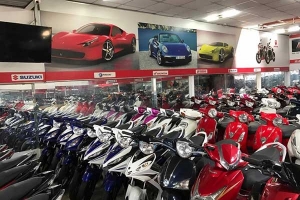 Nhiều hãng xe máy tiếp tục giảm giá để cạnh tranh với xe điện