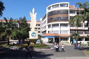 Hiệu trưởng Trường đại học Đồng Nai Trần Minh Hùng bị cách chức