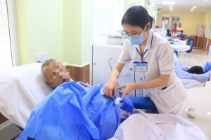 TP.HCM: Yêu cầu nhân viên y tế sau giờ làm trở về nhà, không tiếp xúc người xung quanh